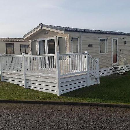 Rick'S Retreat Static Caravan Near The Beach With Free Wifi Lossiemouth Exterior foto