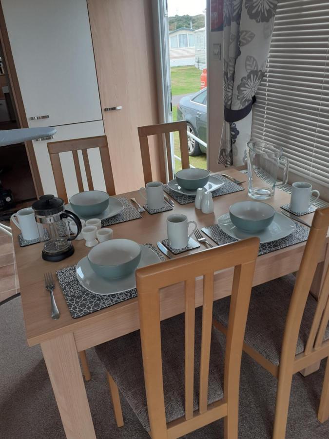 Rick'S Retreat Static Caravan Near The Beach With Free Wifi Lossiemouth Exterior foto